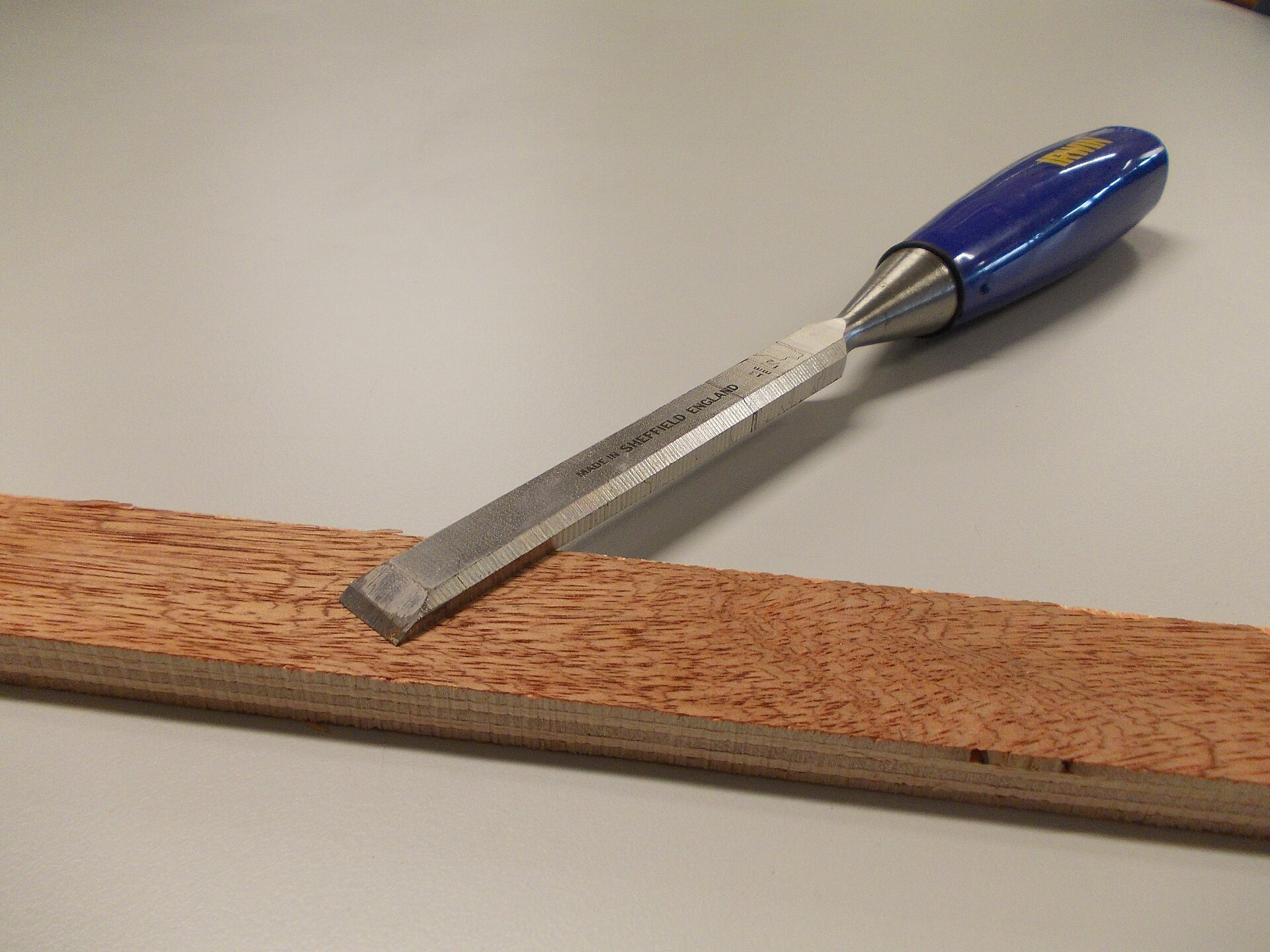Bevel-Edge Chisel.jpg — illustrating What Is a Chisel’s Bevel Angle Actually For?