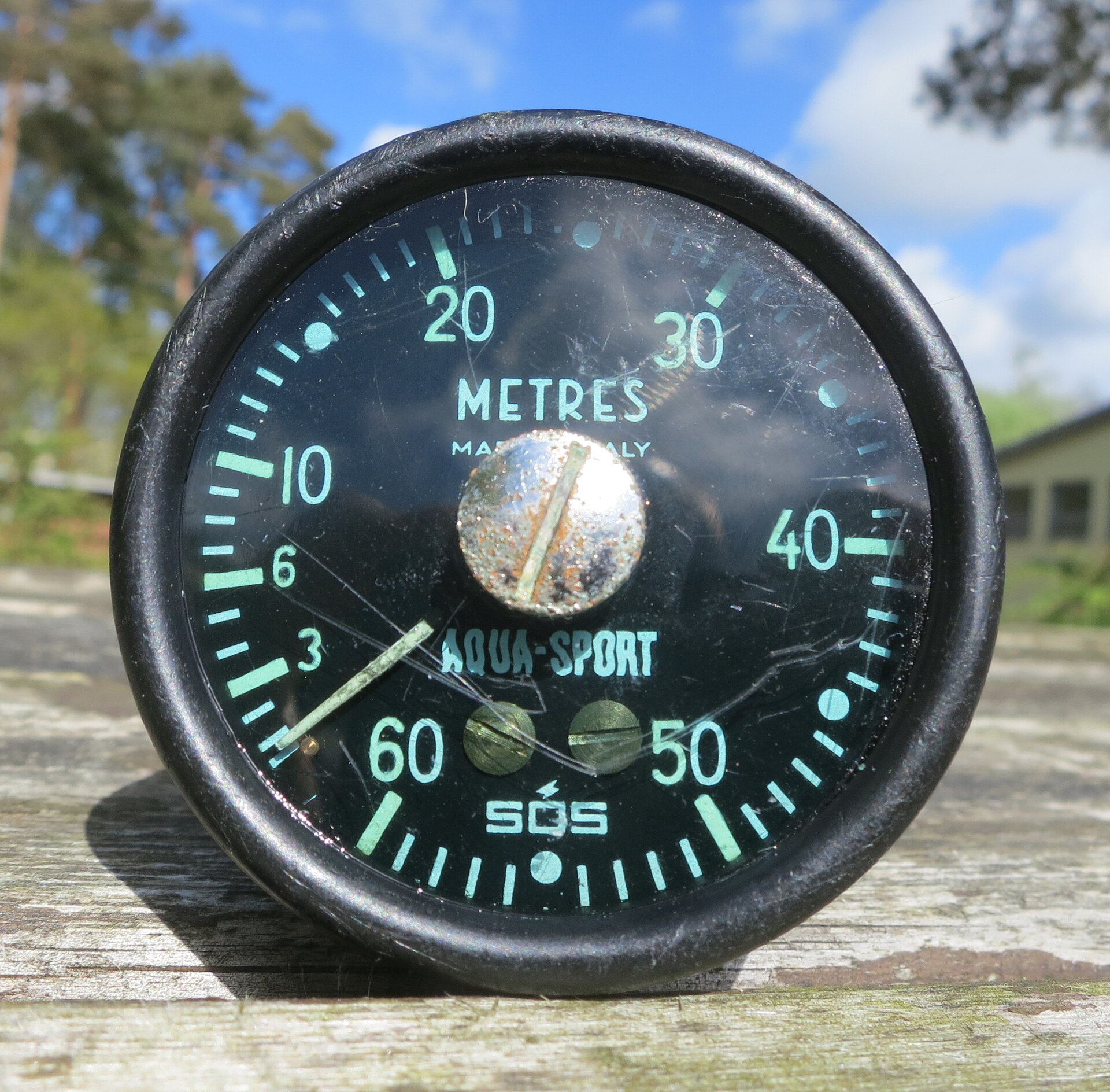 1965 to 1975 wrist worn divers depth gauge by Italian company SOS Aqua Sport Poseidon for Swedish Gothenburg company Poseidon.jpg — illustrating What Is a Depth Gauge Used For? A P