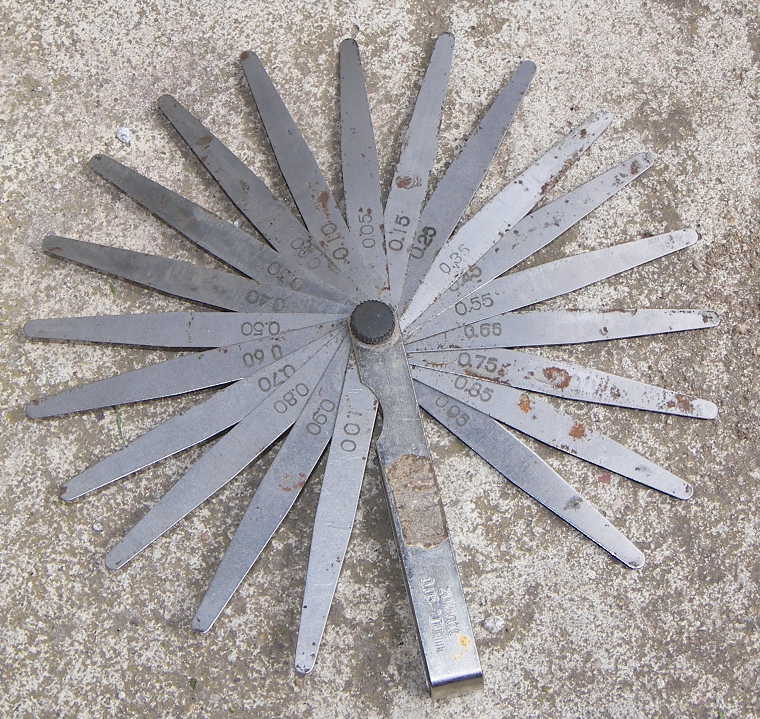 Feeler gauge.jpg — illustrating What Is a Feeler Gauge and What Is It Used For?