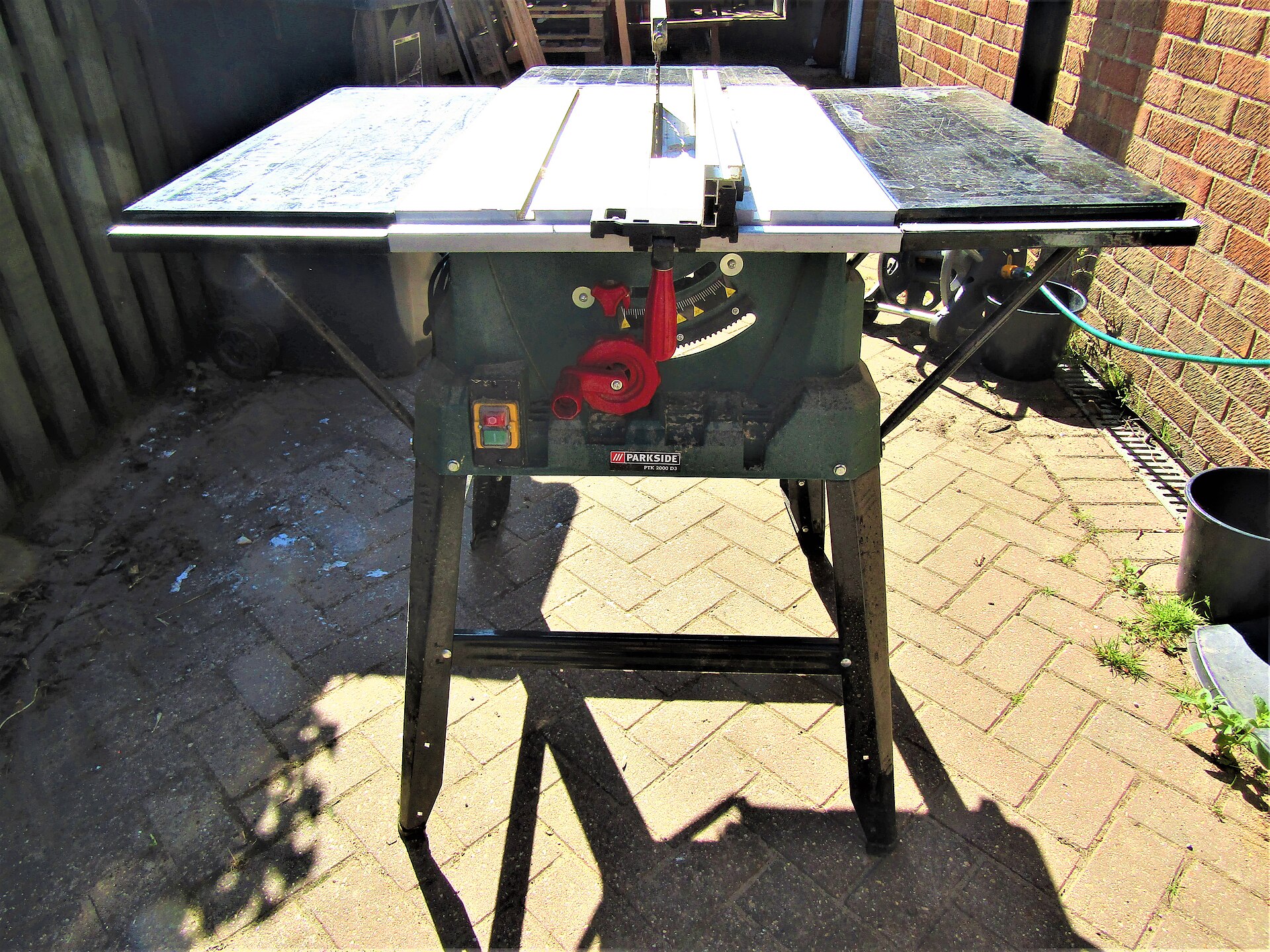 -2019-07-03 Burnt out table saw, Trimingham (1).JPG — illustrating What Is a Table Saw Riving Knife, and Why It Matters
